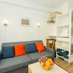 Apartment Near Champs Elysees