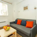 Apartment Near Champs Elysees